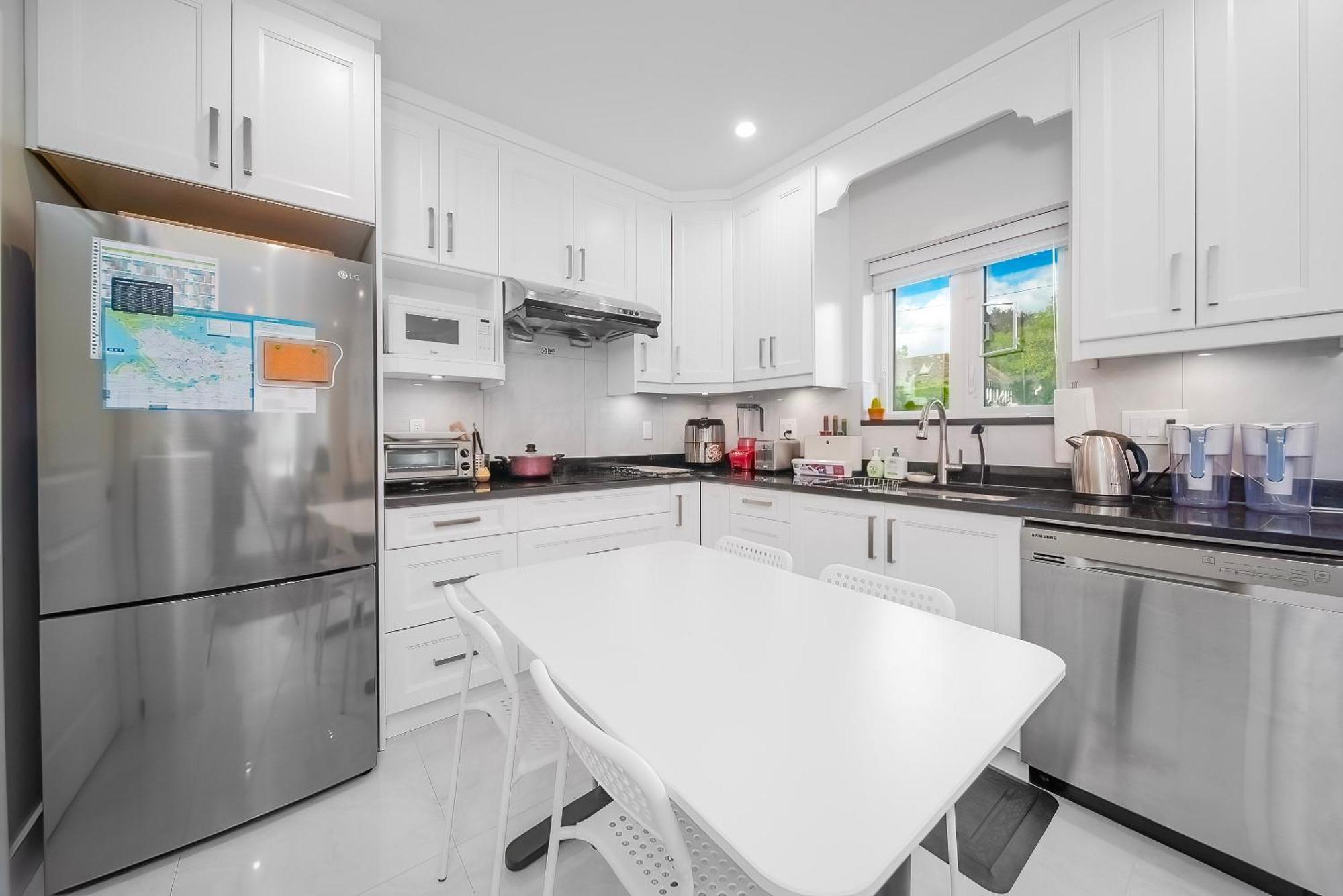 Апартаменты New Laneway House Near Airport, Downtown, Ubc Ванкувер Экстерьер фото